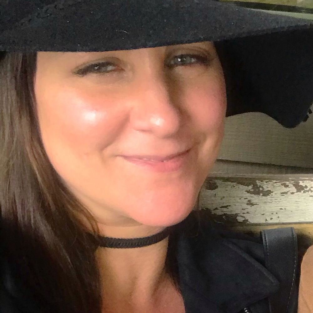 Meet your Posher, Jenn